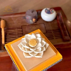 Oản Hoa Sen Trắng