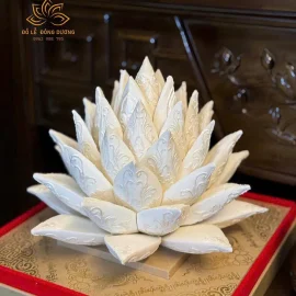 Oản Tịnh Liên Bạch Ngân